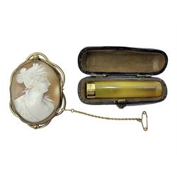 18ct gold plated cheroot holder, in fitted case, together with a pinchbeck cameo brooch