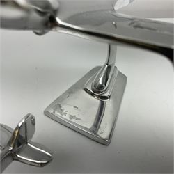 Set of three aluminium planes with rotating propellers, tallest H18cm