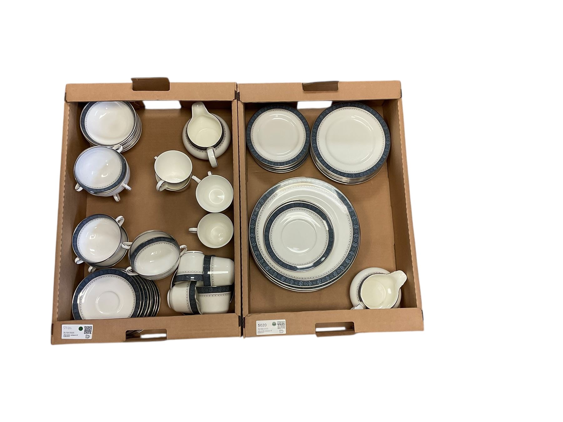 Royal Doulton Sherbrooke dinner service, including eight dinner plates, eight side plates, eight cups and saucers etc  