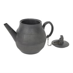 18th century Wedgwood black basalt teapot with  Widow of Zarephath finial, H16cm