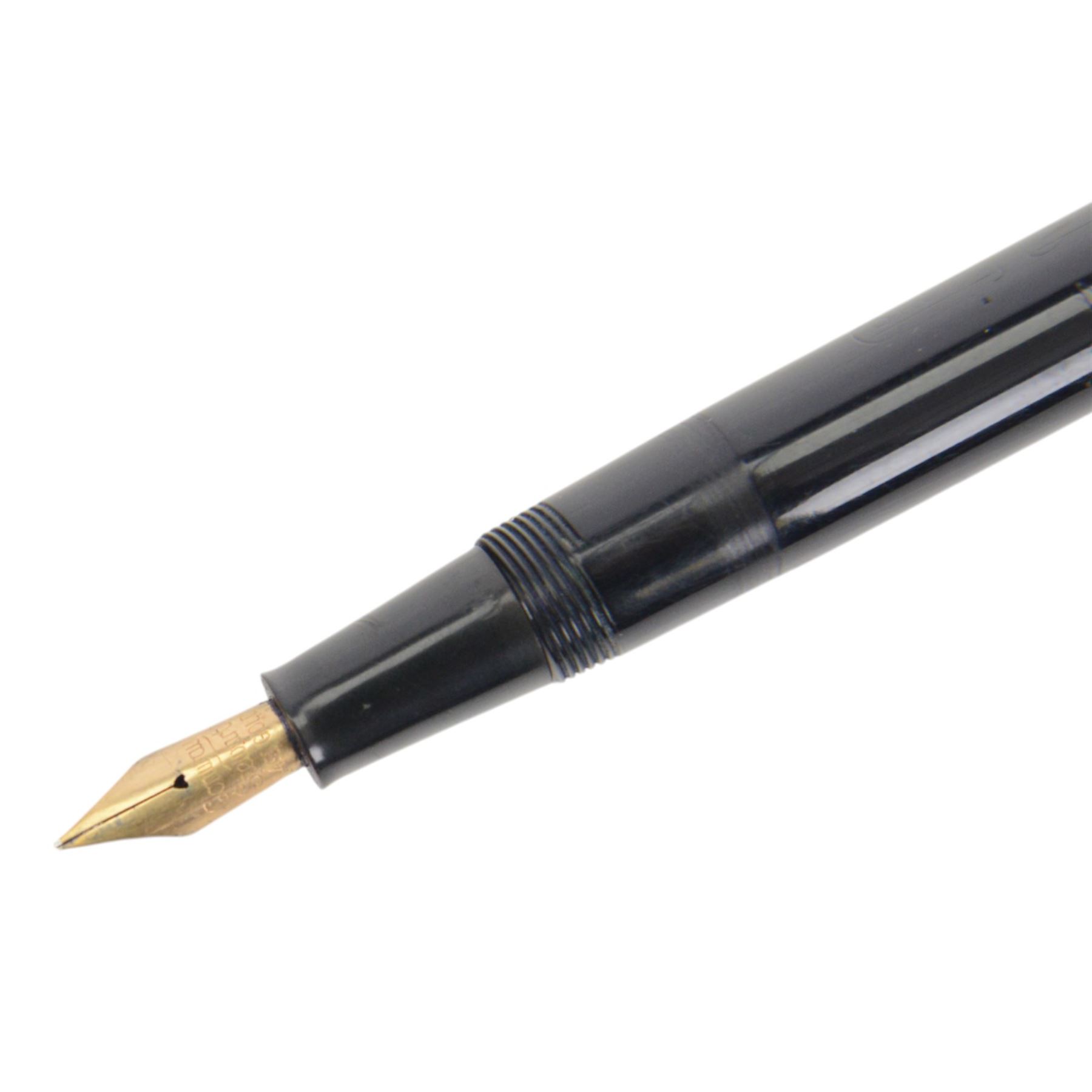 Watermans 512V fountain ped, in pink striated marble celluloid, lever filled, 14ct W-2-A nib with matching propelling pencil and a Conway Stewart No. 475 fountain pen, lever filled