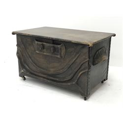 *Leather bound blanket chest with carrying handles, W86cm, H51cm, D54cm