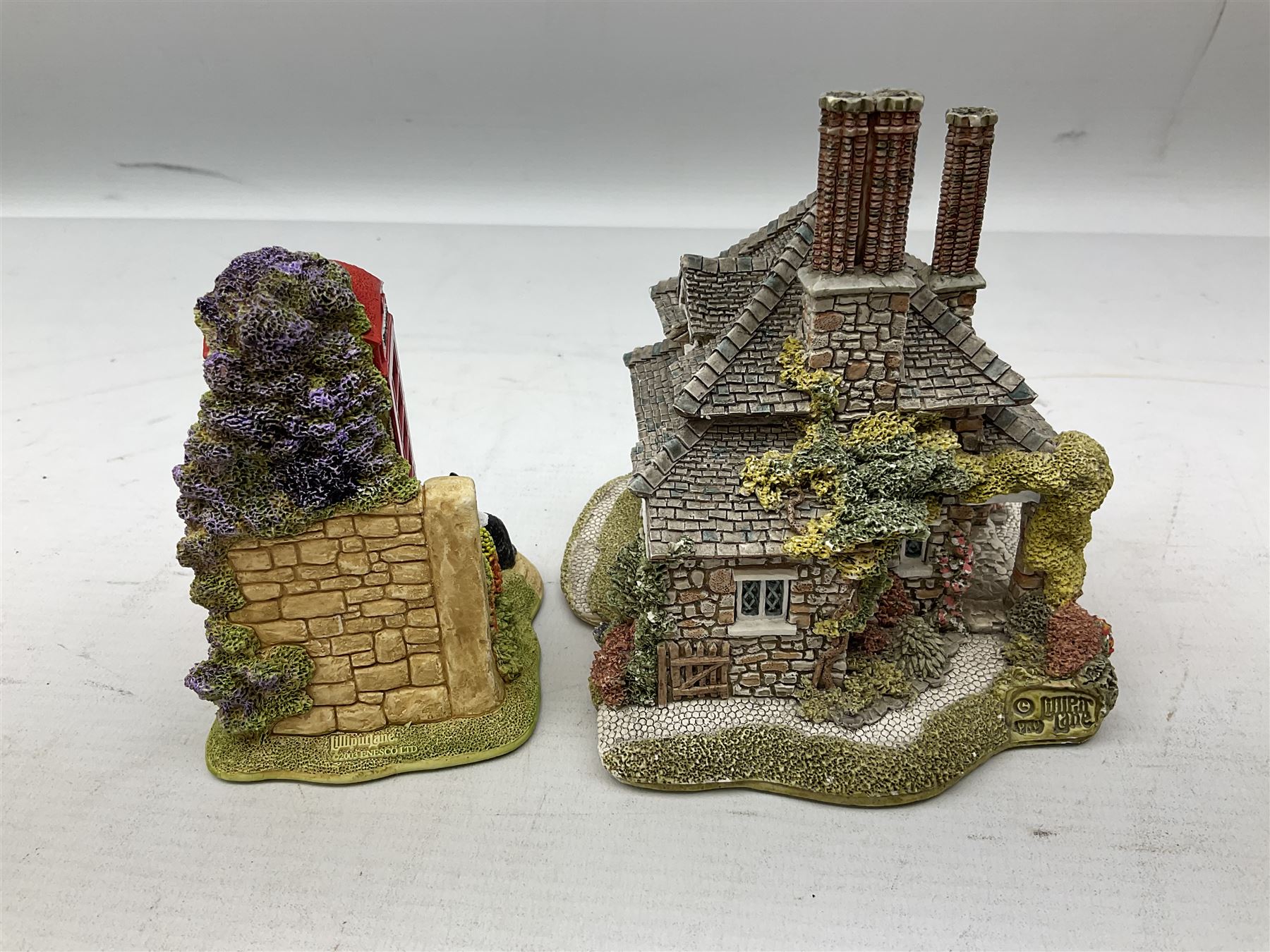 Fourteen Lilliput Lane cottages to include 'Diamond Cottage', 'Kendal Tea House', Visitor's Centre Special 'It's For You' signed to base, The British Collection 'The Sherlock Holmes' etc, all boxed with deeds
