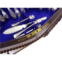  Canteen of Viner's Ltd Sandringham pattern silver cutlery for twelve covers, the knives and carvers all stainless steel with bone handles, Sheffield 1932, weighable silver approx 118oz  