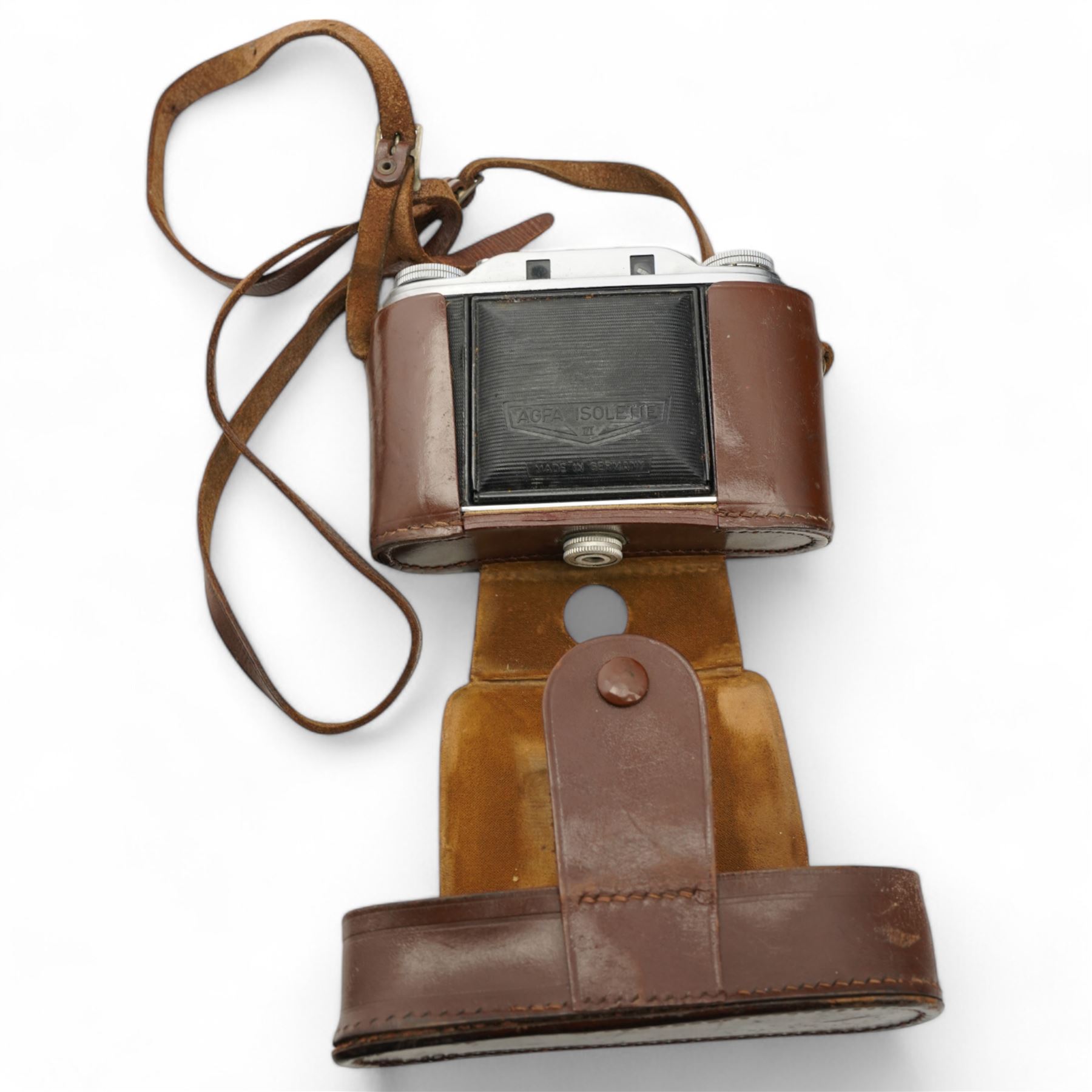 Collection of cameras to include Coronet in case, Agfa Isolette, Canon and Nikon examples etc, and a pair of cased opera glasses