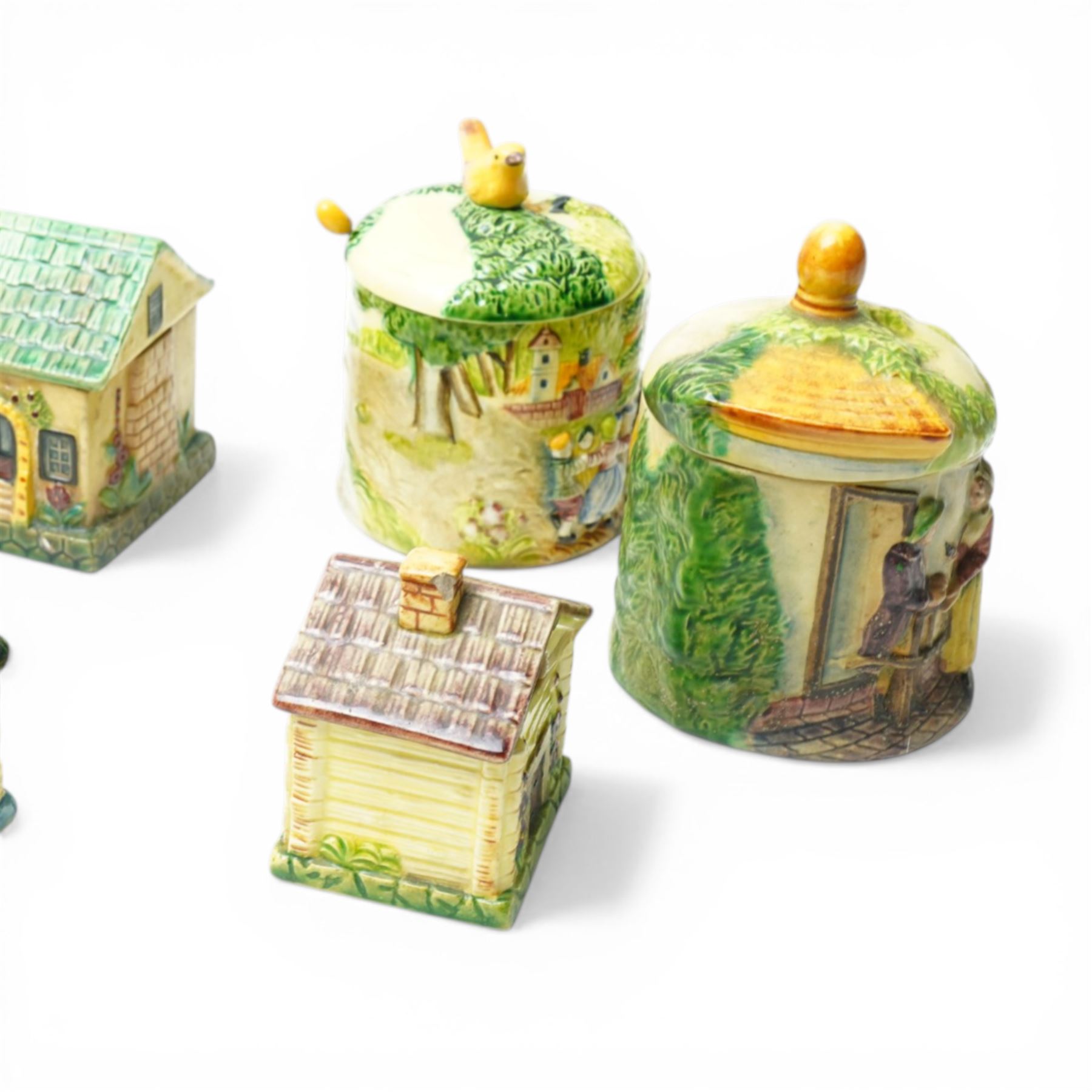 Eleven pieces of Marutomo ware