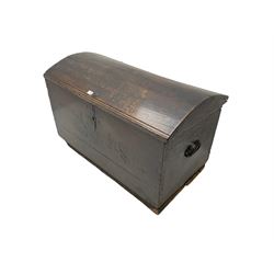 18th century oak blanket chest, hinged dome lid concealing fitted candle box 