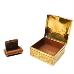 Collection of brassware, including a Cairoware platter and small vase, an Indian box and vase, and other small items (8)