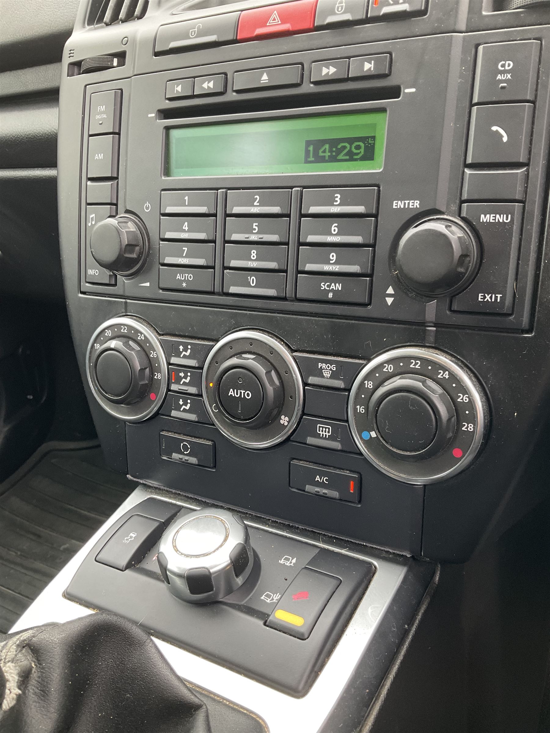LAND ROVER - Freelander 2 2012, 2.2 TD4 GS, 85,000 miles, manual, red, V5 present, single key - THIS LOT IS TO BE COLLECTED BY APPOINTMENT FROM DUGGLEBY STORAGE, GREAT HILL, EASTFIELD, SCARBOROUGH, YO11 3TX