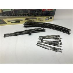 Hornby '00' gauge - 'Eastern Valleys Express' train set 