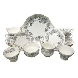 Royal Albert pert tea service in Silver Maple pattern, comprising six cups and saucers, milk jug, open sucrier, six dessert plates and cake plate (21)