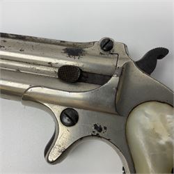 Remington .41 rim-fire over-and-under double barrel Derringer pistol, with 7.5cm(3