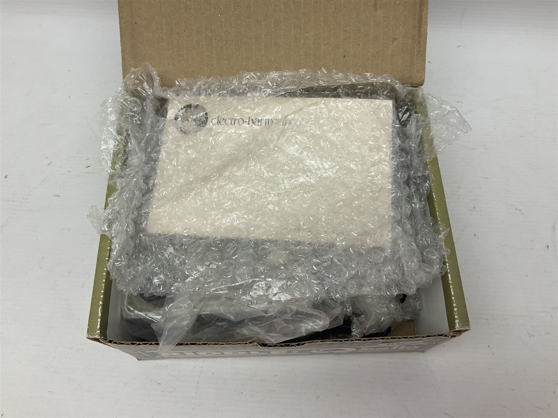 Electro Harmonix Riddle Qballs guitar pedal, boxed 