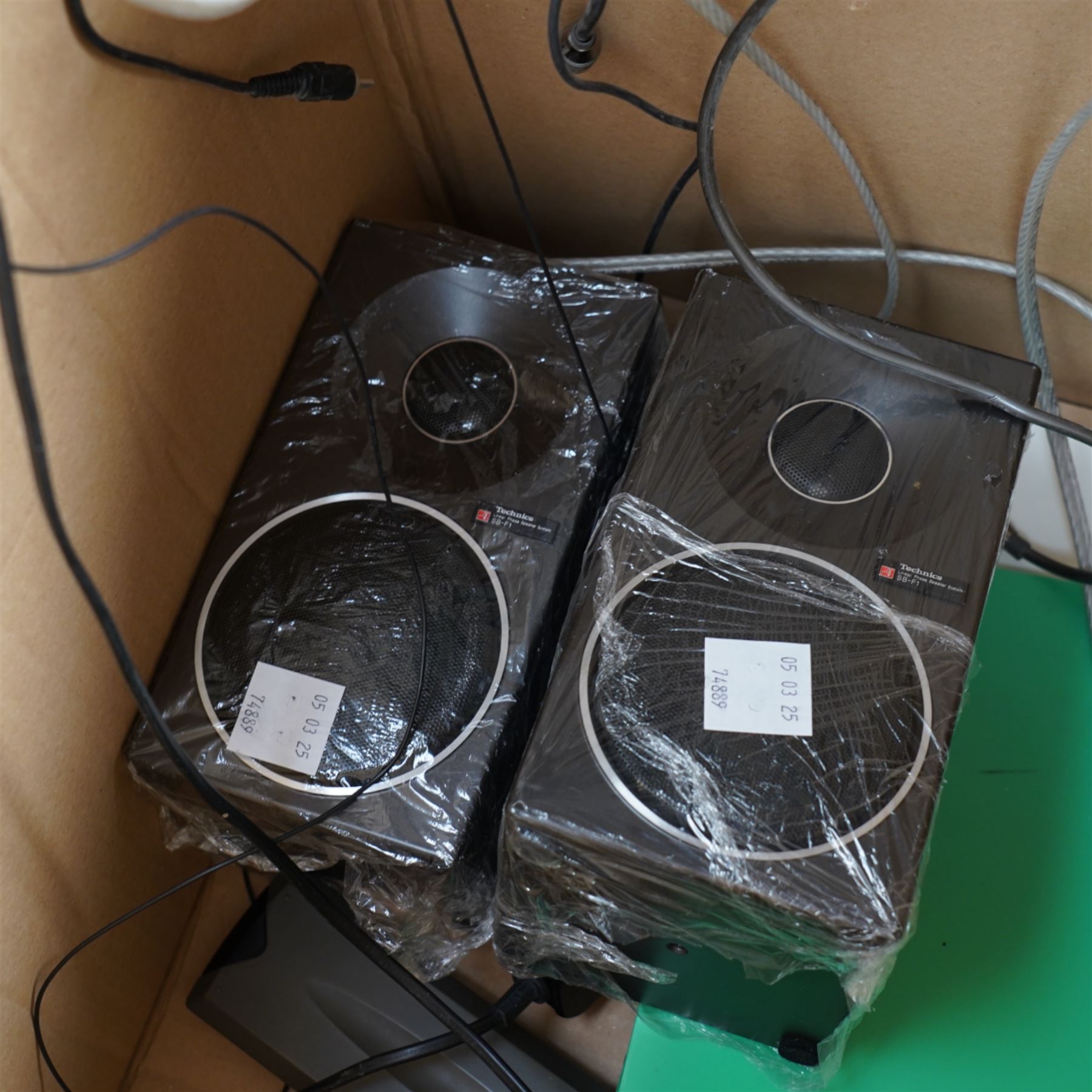 TEAC hi-fi with pair of Mission speakers 