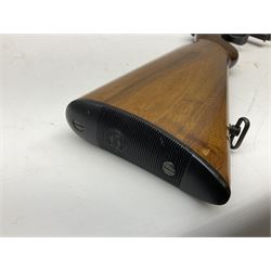 Italian Beretta .22 LR bolt-action or semi-automatic sporting rifle with 52cm barrel, 10-shot magazine and side safety No.10150 L98.5cm overall SECTION 1 FIRE-ARMS CERTIFICATE REQUIRED