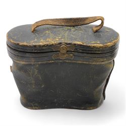 Pair of WW2 German binoculars marked Cag Dienstglas 6x30, 111300, H/6400 and a pair of cased binoculars (2)