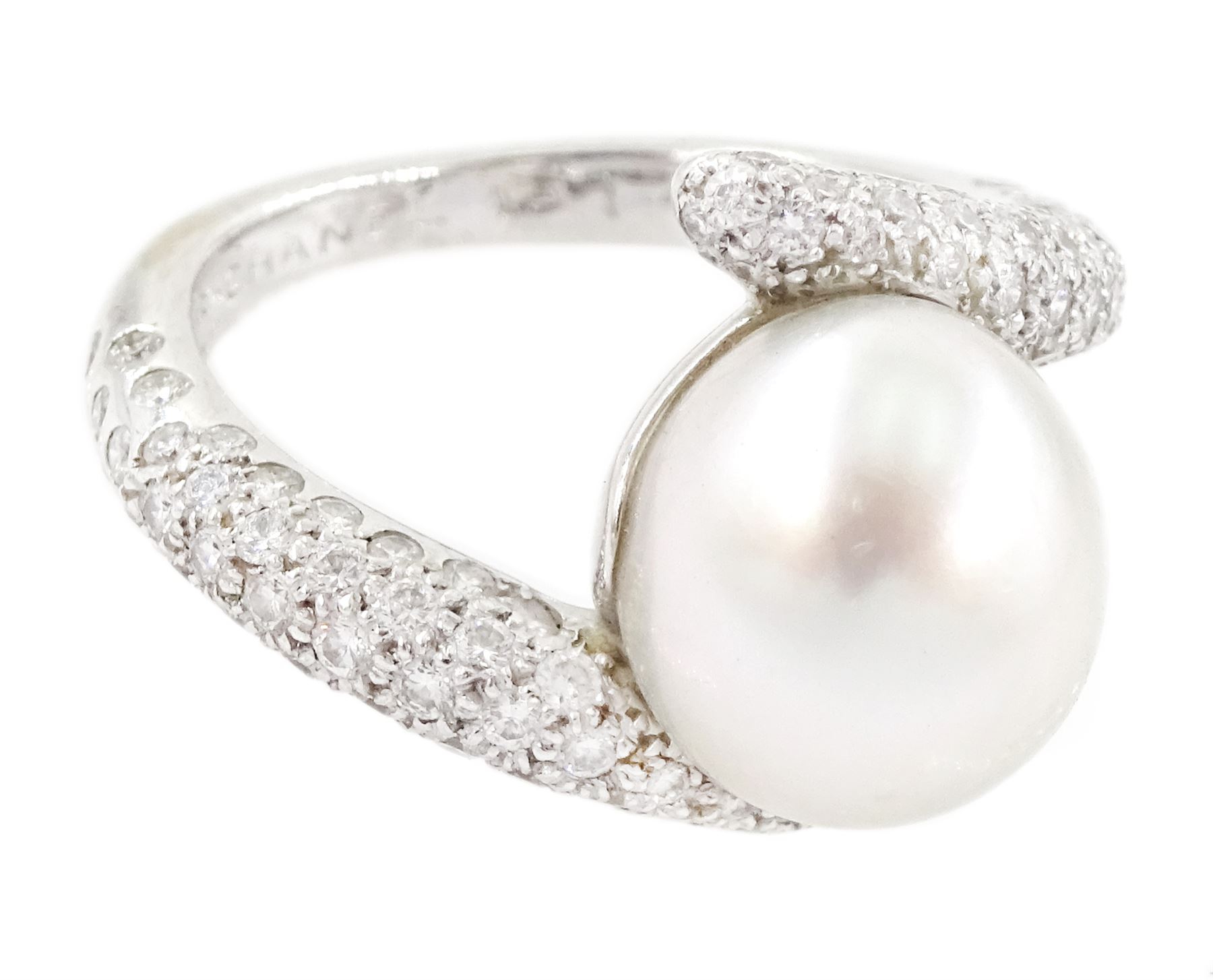 Chanel 18ct white gold pearl and diamond crossover ring, single cultured white / grey pearl, with pave set round brilliant cut diamond shoulders, hallmarked