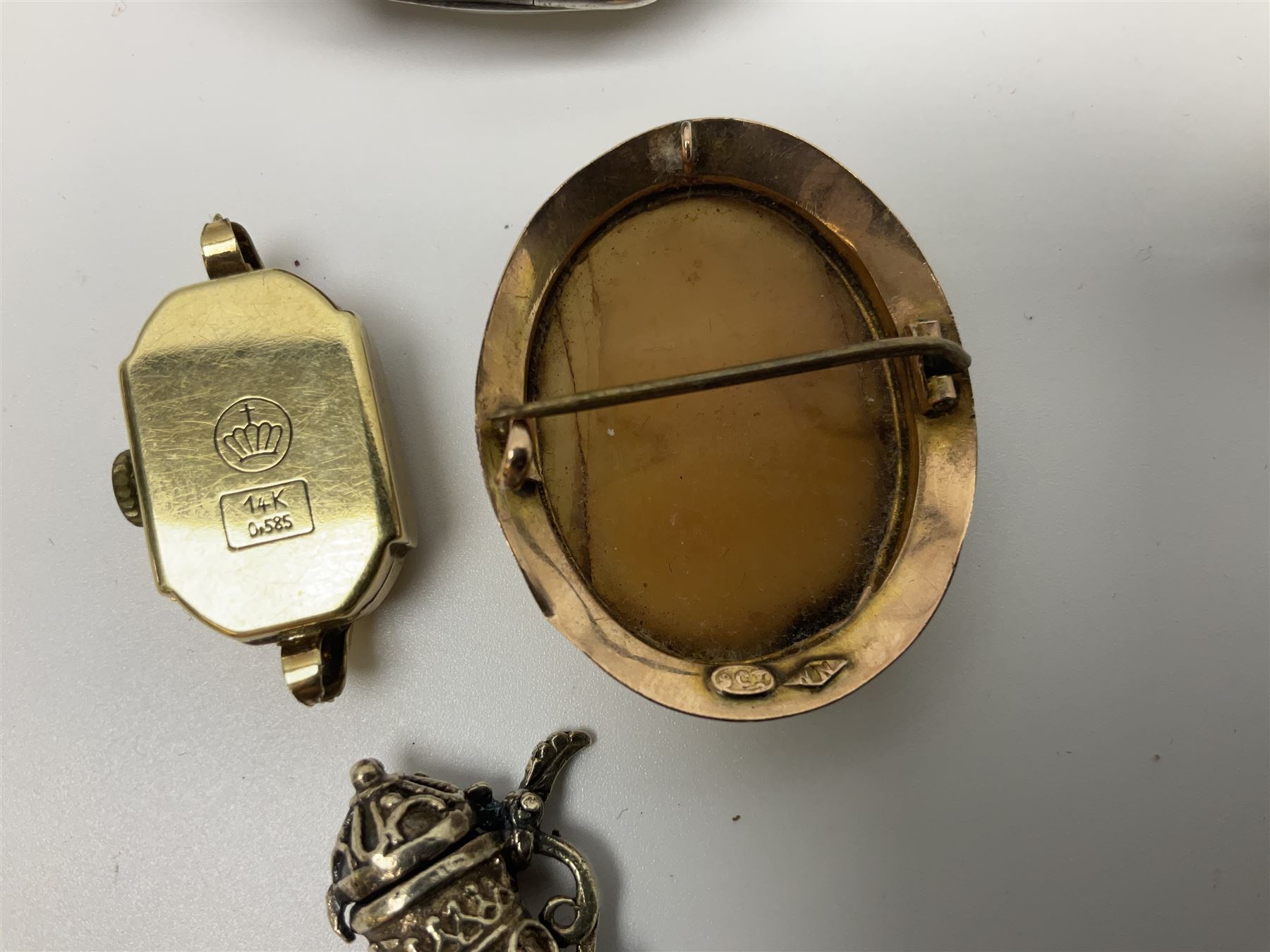 Edwardian silver open face lever pocket watch, case by Alfred Wigley, Birmingham 1901, on silver tapering Albert chain, 14ct gold ladies manual wind wristwatch, two pairs of silver sugar tongs by Francis Higgins II, London 1880, silver charm and a 9ct gold cameo