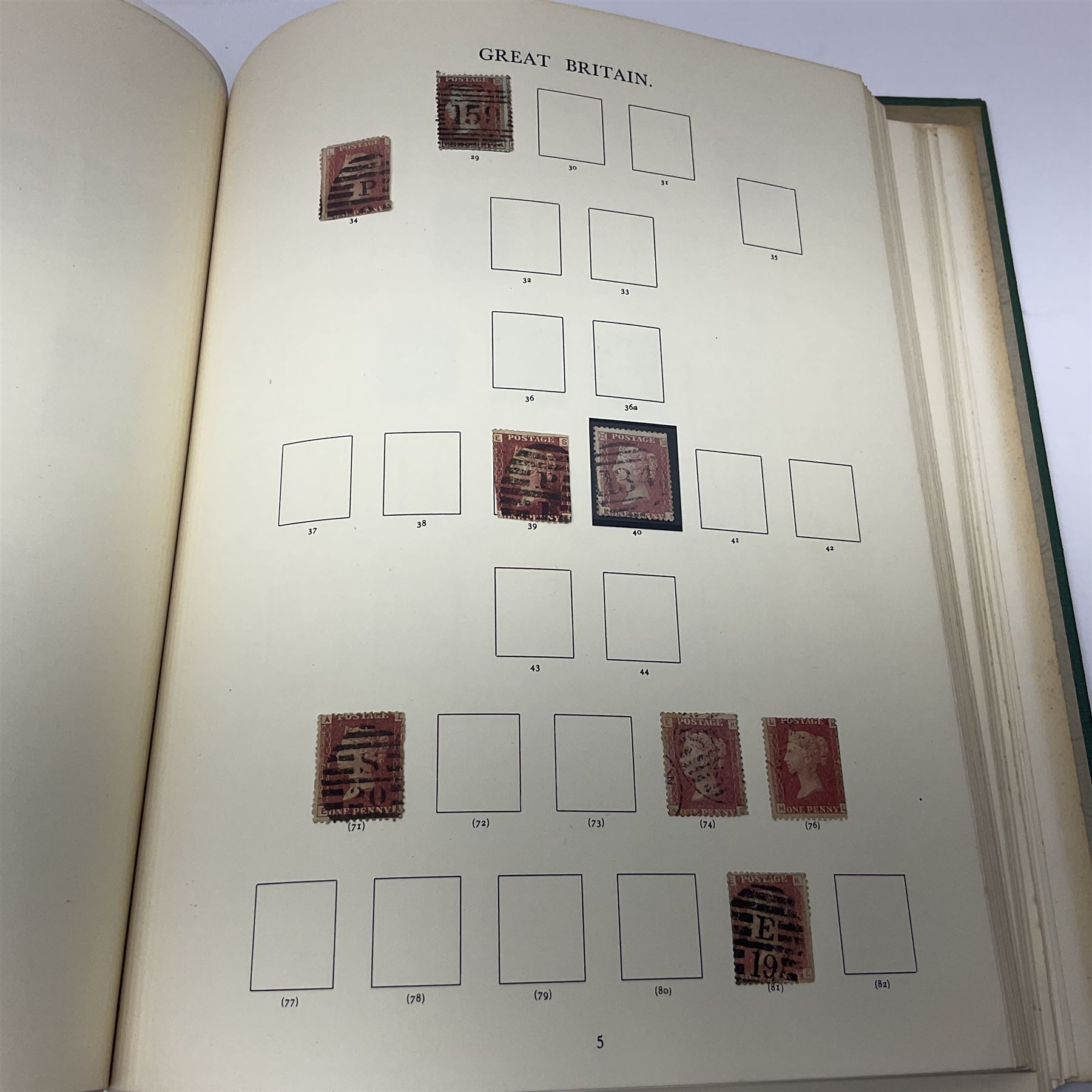 Great British Queen Victoria and later stamps, including perf penny reds, half penny 'bantam', King George V half crown seahorse, Queen Elizabeth II pre-decimal issues etc, housed in a green 'Windsor Album'
