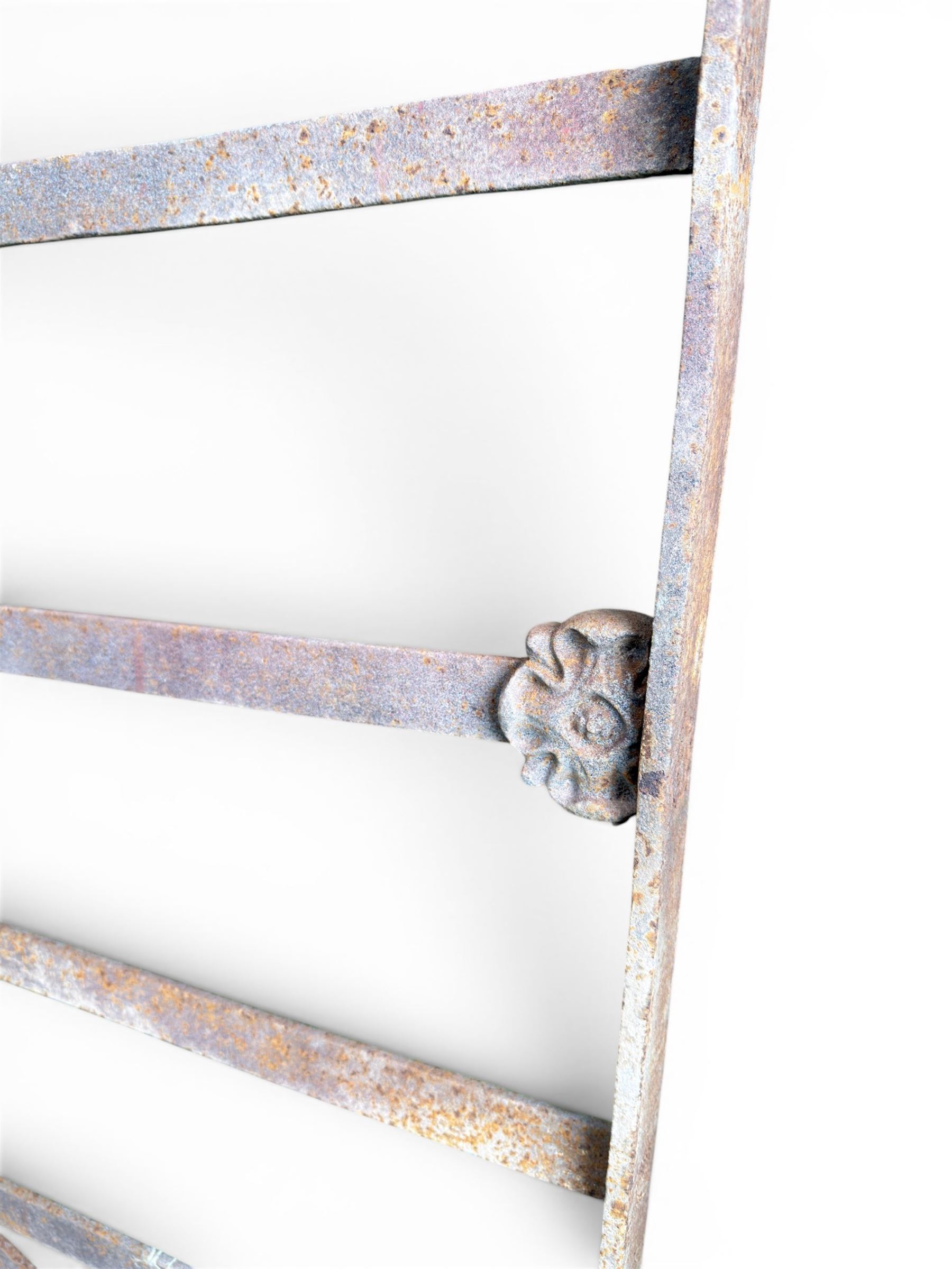 19th century Regency design painted wrought iron country estate gate, strapwork detail with five cast motifs, stamped W & J Rodenhurst, Drayton