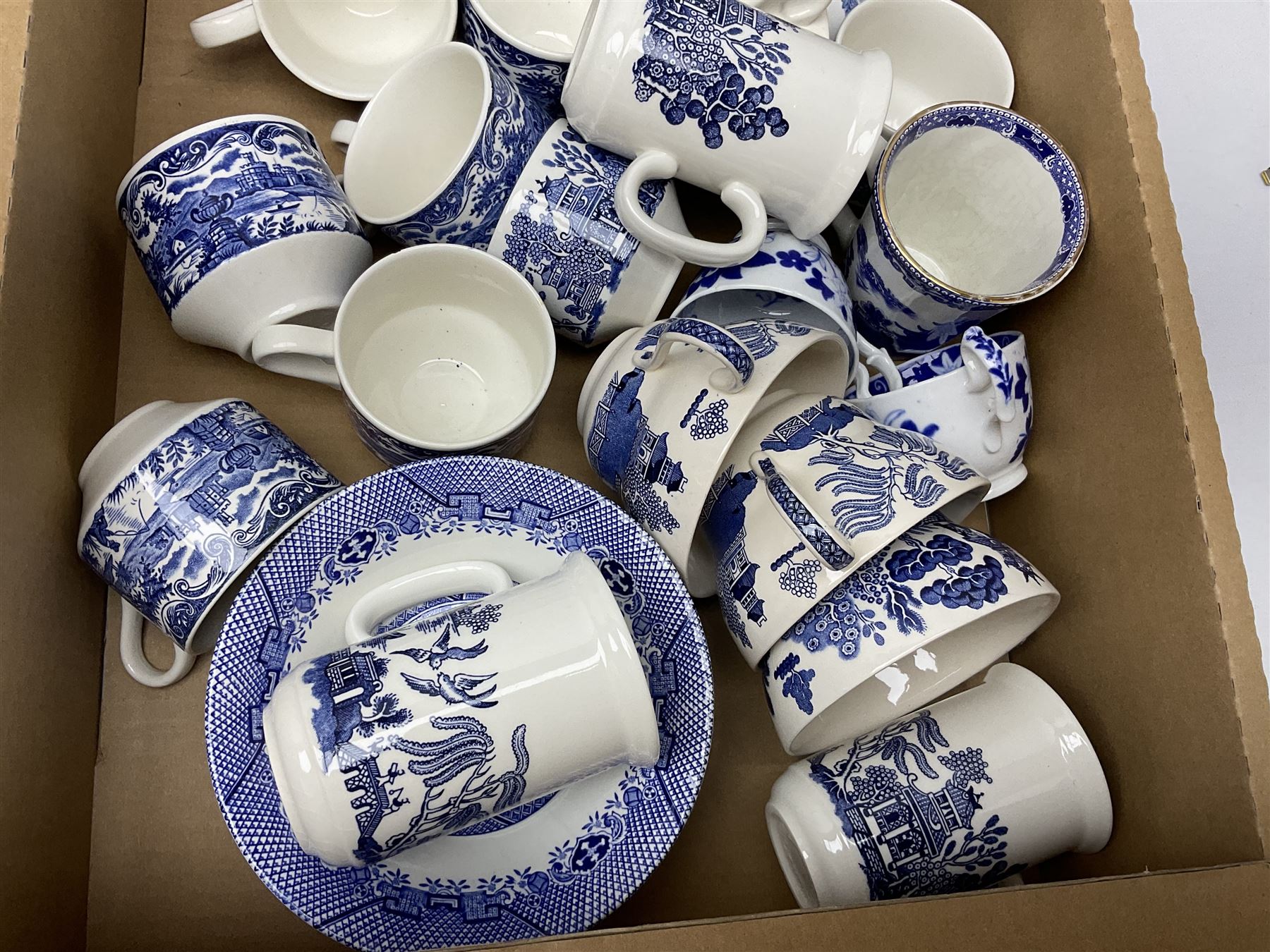 Large collection of blue and white ceramics, to include Spode Italian pattern with blue mark, Wood and Sons Yuan, pickle dish, Delft style etc, dinner plates, tea wares, bowls etc in six boxes