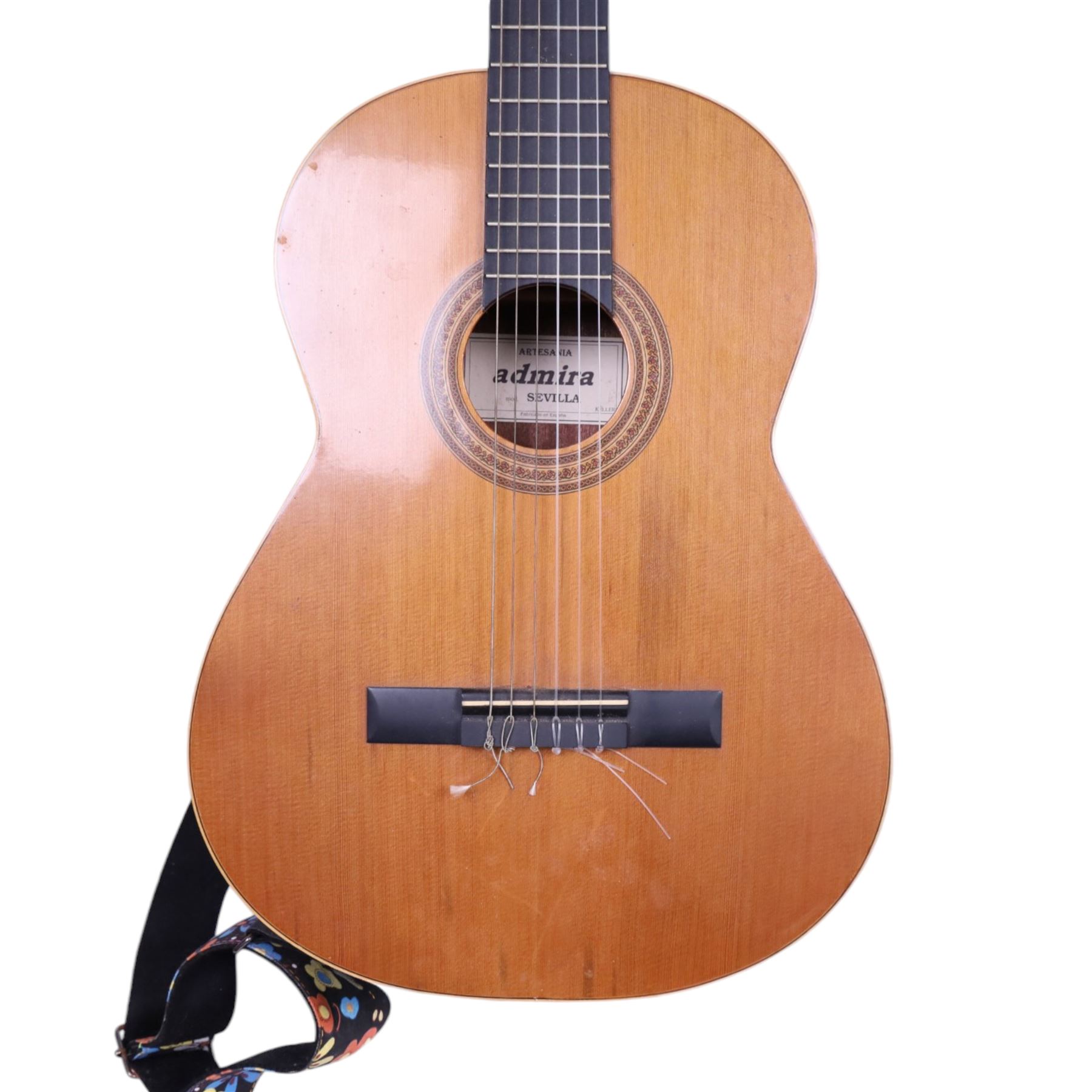 Admira Sevilla classical guitar, L100cm