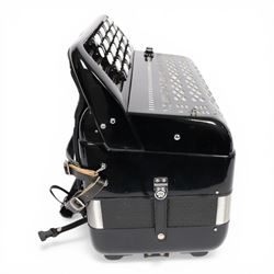 Borsini 5-row basso chromatic button accordion, with 77-black and white buttons, in black high gloss case, with carry strap and original hard carrycase