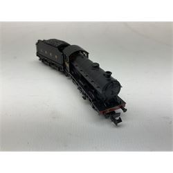 Graham Farish by Bachmann 'N' gauge - Class J39 0-6-0 locomotive no. 1856, Class 8F 2-8-0 locomotive no.48773 and Class A2 4-6-2 'A.H. Peppercorn' locomotive no.525  (3)