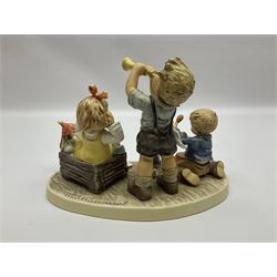 Large Hummel figure group by Goebel, Noisemakers, limited edition 282 of 2000, H17.5cm