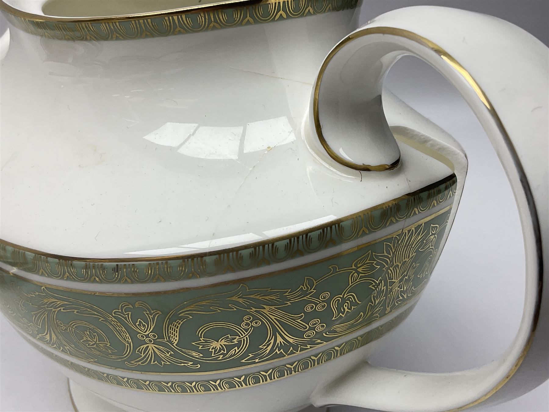 Royal Doulton English Renaissance pattern tea service, comprising teapot, milk jug, open sugar bowl, covered sugar bowl, seven cups, eight saucers and eight side plates (27)
