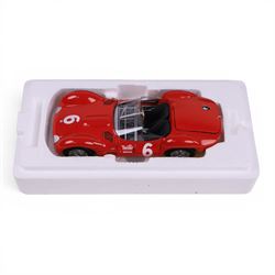 Minichamps 1:18 Maserati Tipo 61 Meadowdale SCCA National Race 1961 #6 car, together with Paul's Model Art Minichamps 1:18 Ayrton Senna Racing Car Collection British Grand Prix 1991 Williams Renault FW14 #5 car, both boxed (2)