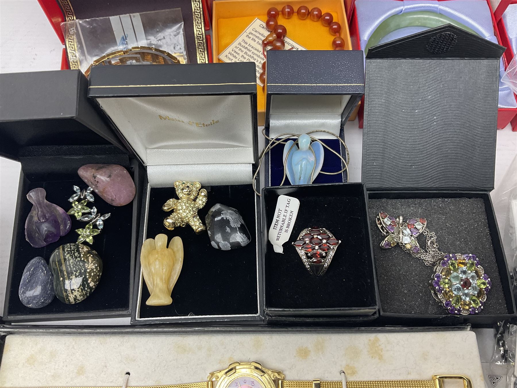 Silver stone set jewellery, including necklaces and bracelets and a collection of beaded and carved hardstone jewellery, etc