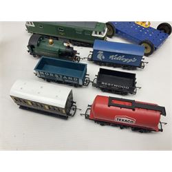 Hornby '00' gauge - Class 35 Hymek Diesel Hydraulic B-B locomotive No.D7063; Class 101 Holden Tank 0-4-0 locomotive No.101; nine wagons/coaches; track and controller; and 1978 catalogue; together with small quantity of loose Meccano with two booklets; all unboxed