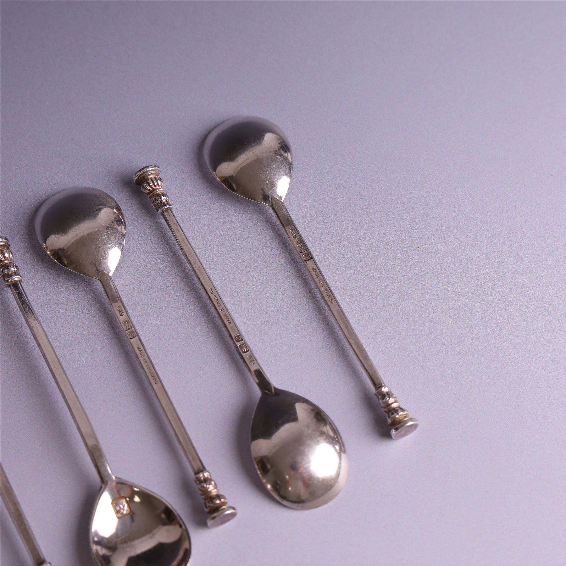 Set of six mid 20th century silver seal top teaspoons, hallmarked William Suckling Ltd, London 1960, contained within fitted case