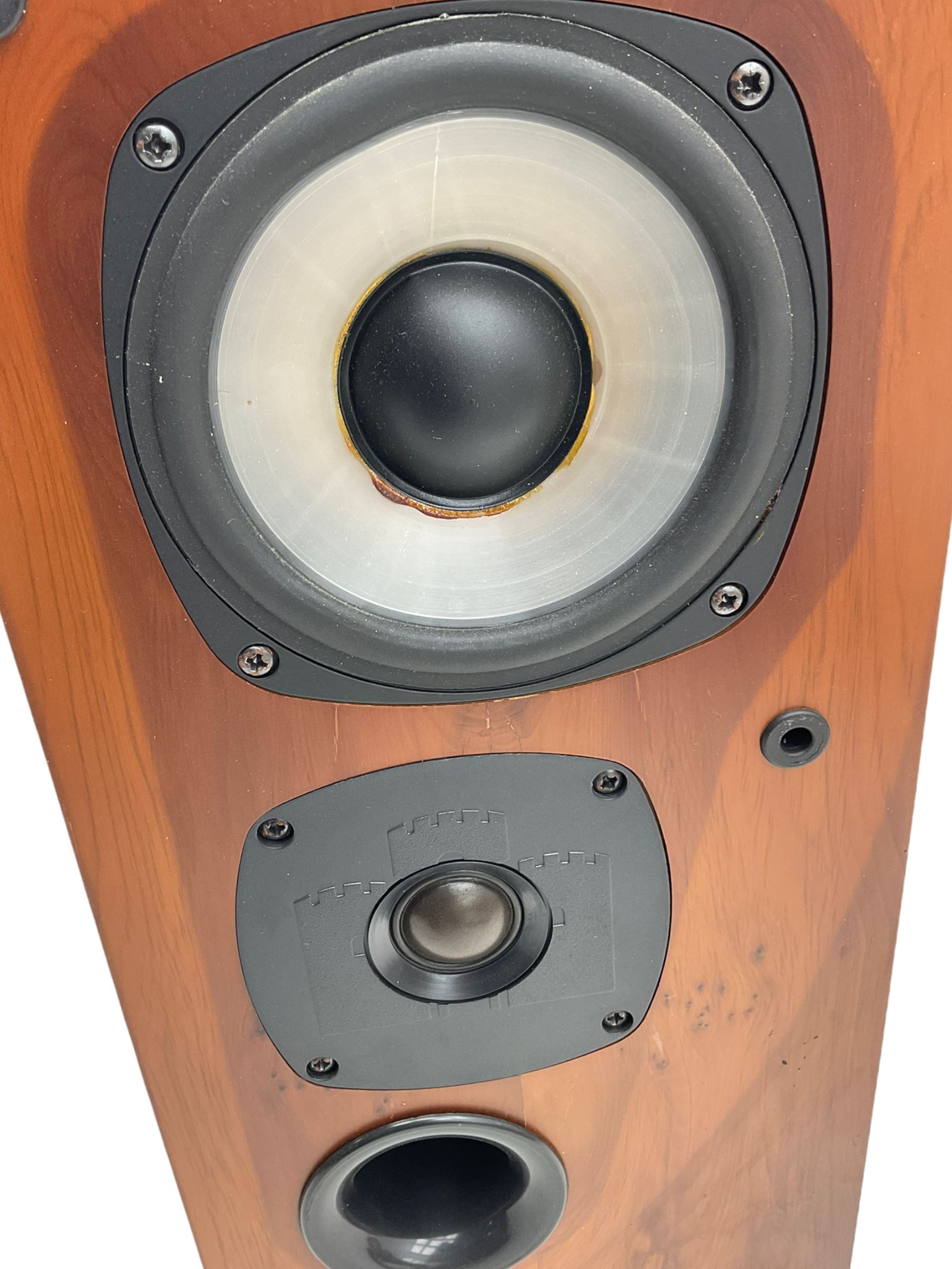 TEAC hi-fi with Castle speakers