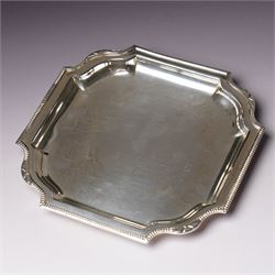 Small square silver salver or card tray with bead edge and indented corners W14cm Sheffield 1935 Maker Stower & Wragg Ltd