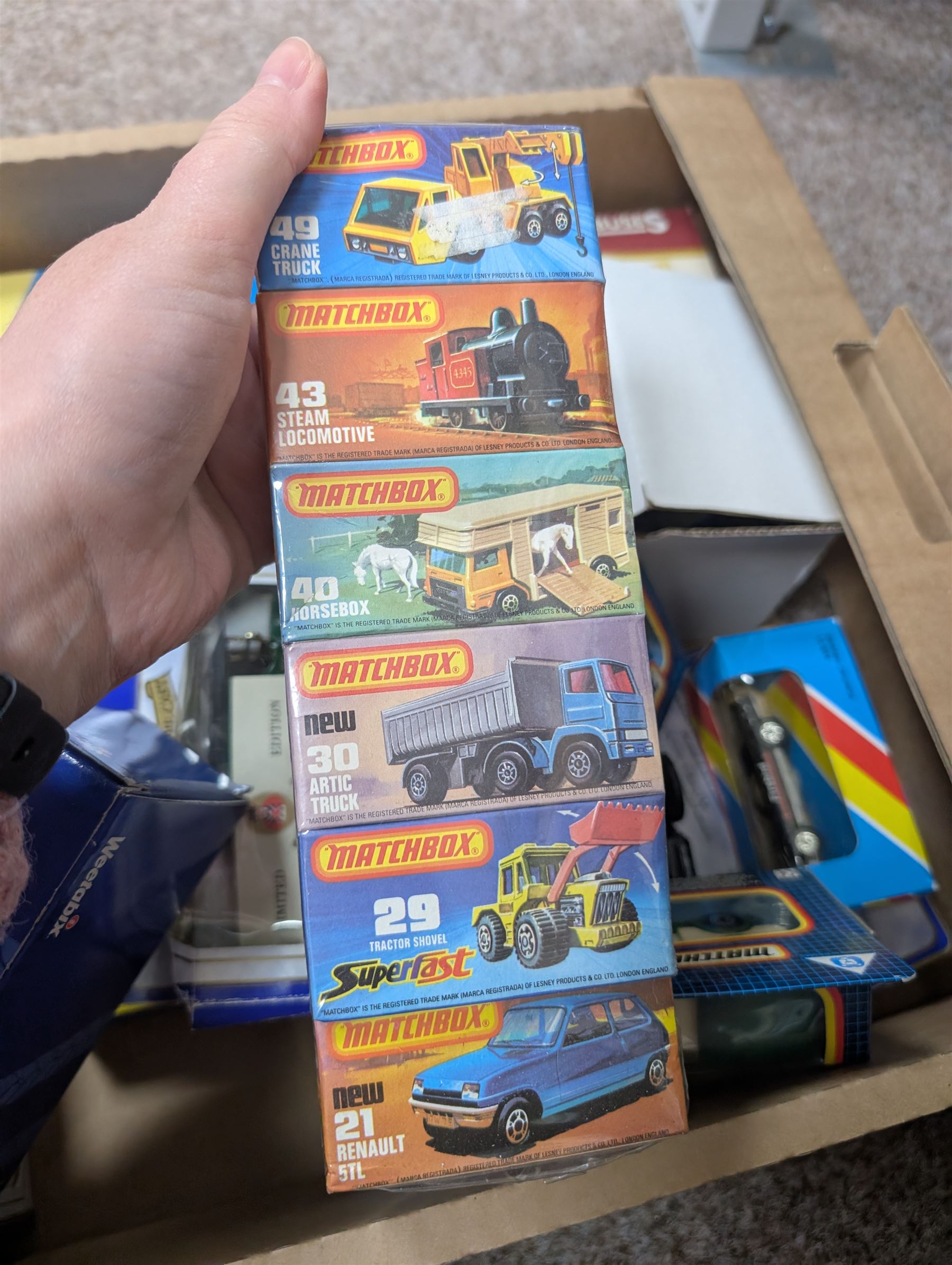 Collection of die-cast vehicles, including Crestley Collection, Bburago, Limited Edition Oxford Die-Cast and sealed Matchbox examples, some boxed