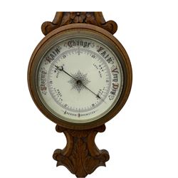 Oak aneroid barometer