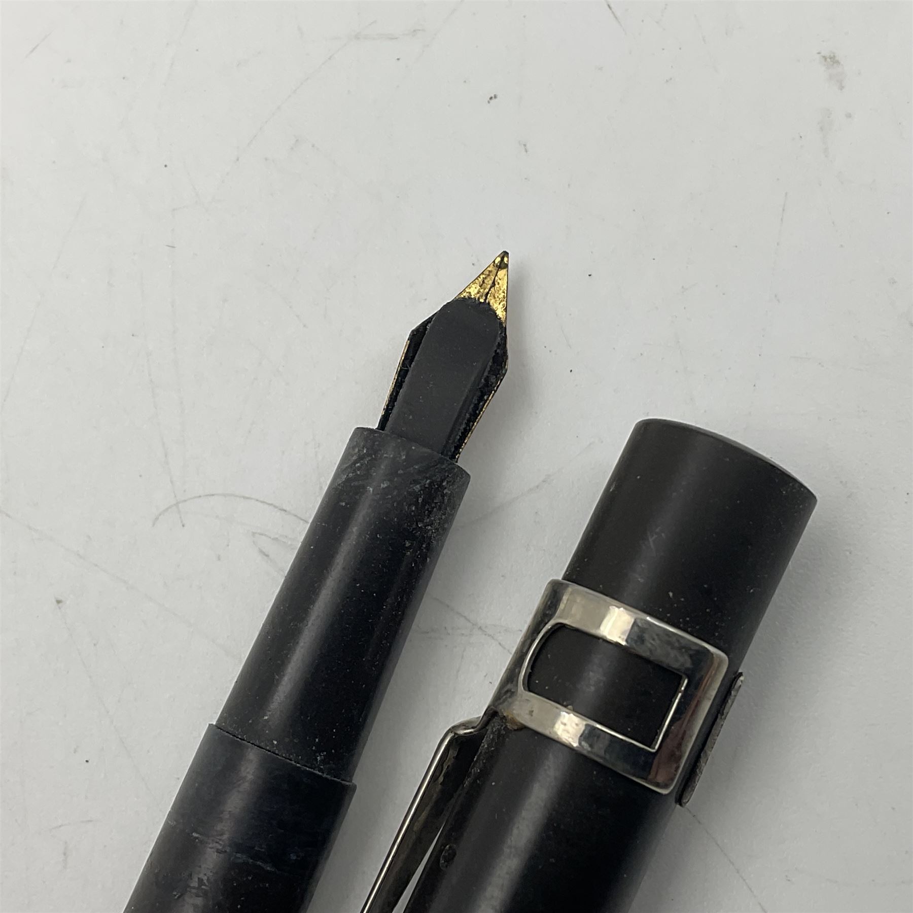 Five fountain pens, to include Stephens no 270, Curzon Typhoo, WHSmith The Wembley Pen and the Nectar, all with 14ct gold nibs  