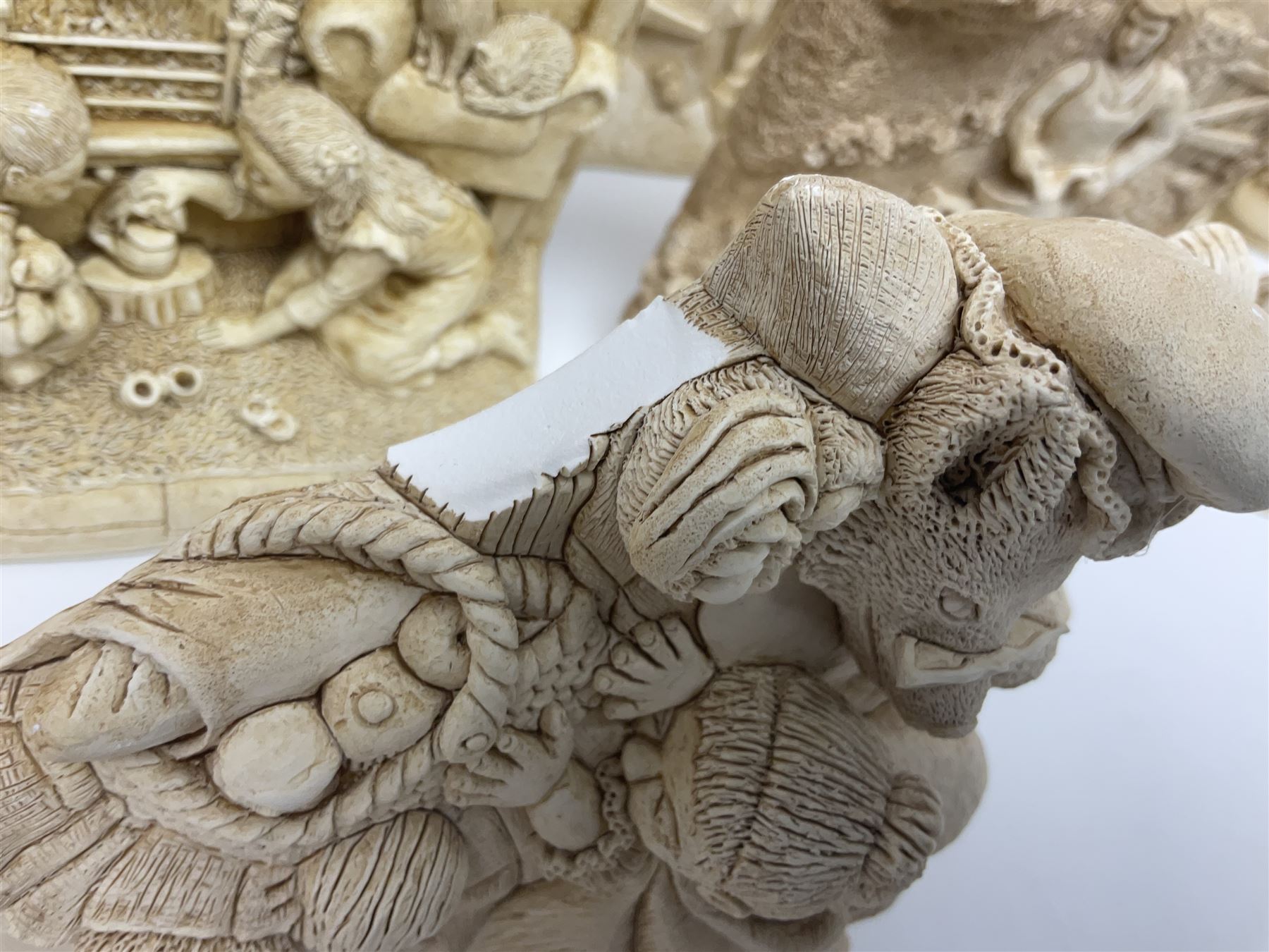 Thirty three Lilliput Lane models from the British collection and paint your own Children's Plaques, to include I am a little teapot, Gnome improvements, Dennis the Dragon, Bill and Ben, The Bobbins etc, some with boxes and deeds 