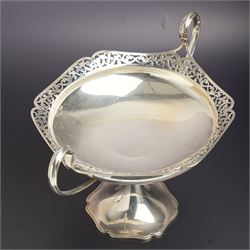 Silver two handled fruit dish with pierced border on a pedestal foot D18cm Birmingham 1912  