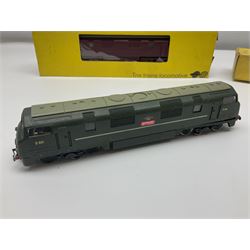 Trix Twin Railways - Warship Type 4 Diesel Hydraulic B-B locomotive 'Vanguard' No.D801; another similar incomplete locomotive; both boxed; and an LMS 4-wheel tender (3)