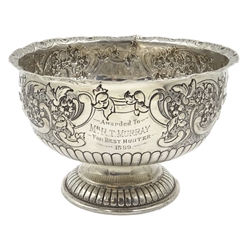  Victorian silver pedestal presentation bowl embossed decoration by Wakely & Wheeler London 1898, engraved 'Durham North East Agricultural Horse Society presented by D H Haggie Esq' and 'Awarded to Mr R T Murray for Best Hunter 1899', diameter 18cm 12oz  