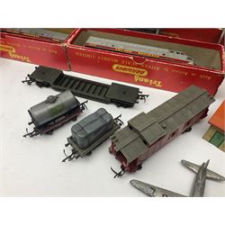 '00' gauge - Tri-ang F7 A&B Units (single ended diesel) No.4008; both boxed; six various Tri-ang passenger coaches (four in part boxes); nine goods wagons (two boxed); three boxed Hornby Dublo wagons; Hornby Dublo signal box; signals etc