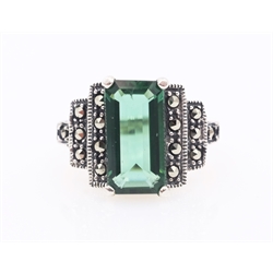 Marcasite stepped silver ring set with a green stone stamped 925