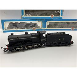 Airfix '00' gauge - Castle Class 4-6-0 locomotive 'Pendennis Castle' No.4069; Class 6P/7P Rebuilt Royal Scot 4-6-0 locomotive 'Royal Scot' No.46100; both boxed; Class 4F 0-6-0 locomotive No.4454 in associated box; another unboxed Class 4F 0-6-0 locomotive; and Class 14XX 0-4-2 tank locomotive No.1466 for spares or repair