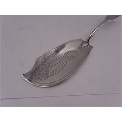 George III silver Fiddle pattern fish slice, engraved with floral pattern to blade and initials to terminal, hallmarked Thomas James, London 1814, L29.6cm