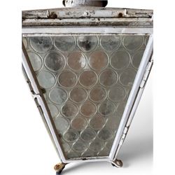 Foster & Pullen (Bradford est. 1896) - Good pair of late 19th century copper coach house or street lamps, painted in rustic white finish, with iron corner brackets, one with clear glass, the other with ring mottled glass, both converted to electricity, height with bracket 150cm