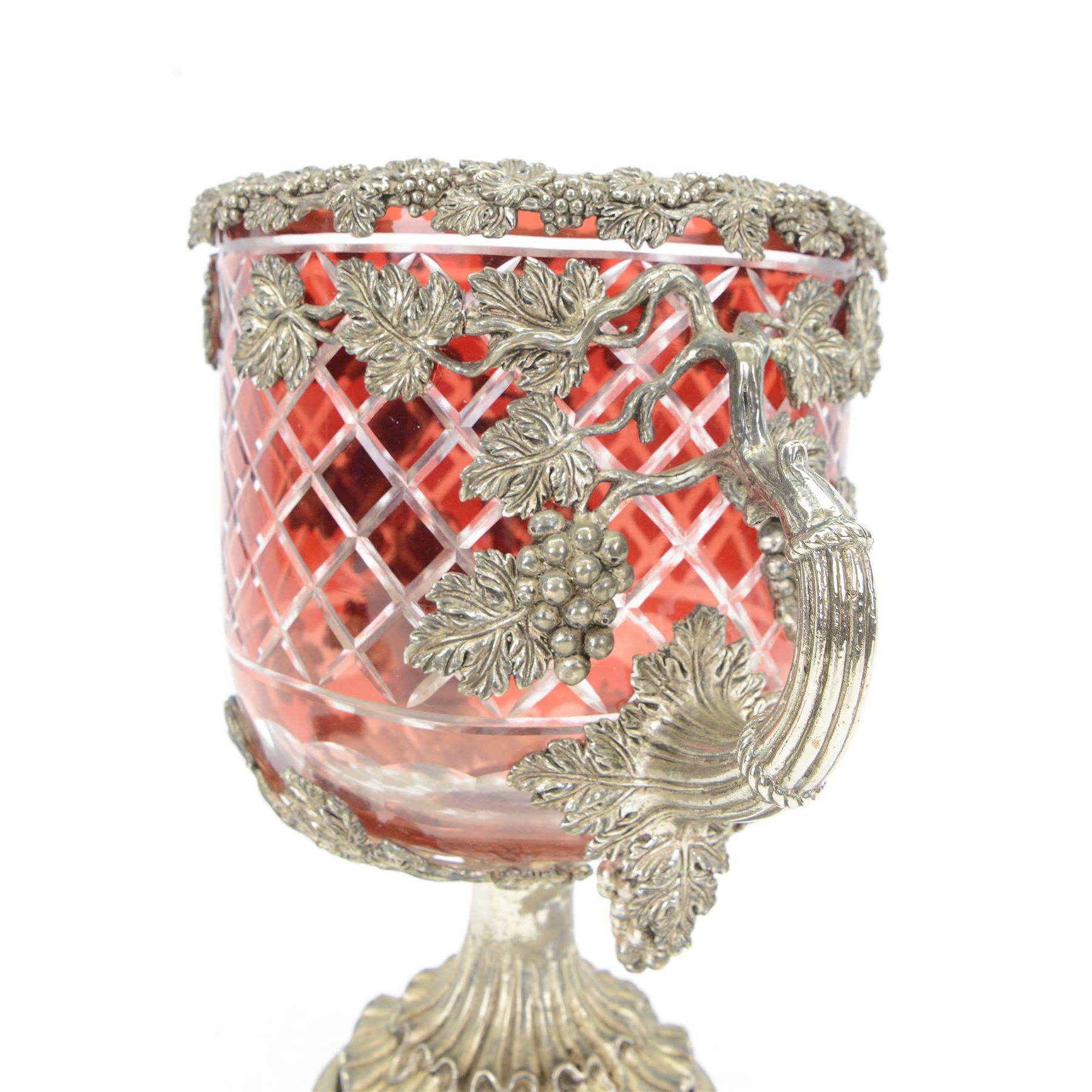 19th century silver plated and ruby glass wine cooler, of urn form, the cut ruby glass bowl with silver plated fruiting vine mount and twin vine handles, upon a spreading frilled stem and circular stepped foot, H33cm