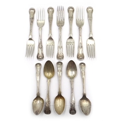  Set of seven Scottish fiddle pattern dessert forks Edinburgh 1833, six silver teaspoons Edinburgh 1881-1834, all by Andrew Wilkie and one other, approx 13oz  